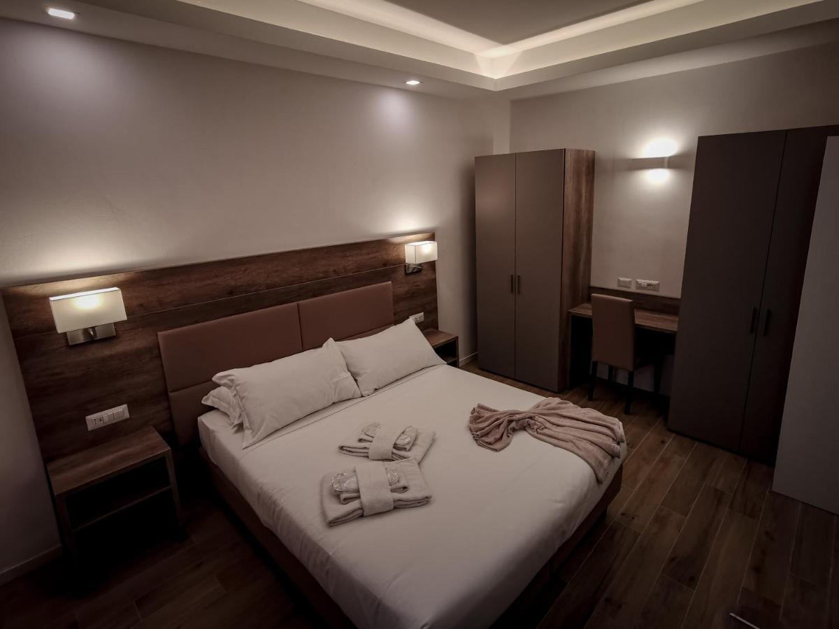 L Arche Comfort & Relax Brown Home Di Via Varesina Milaan Buitenkant foto